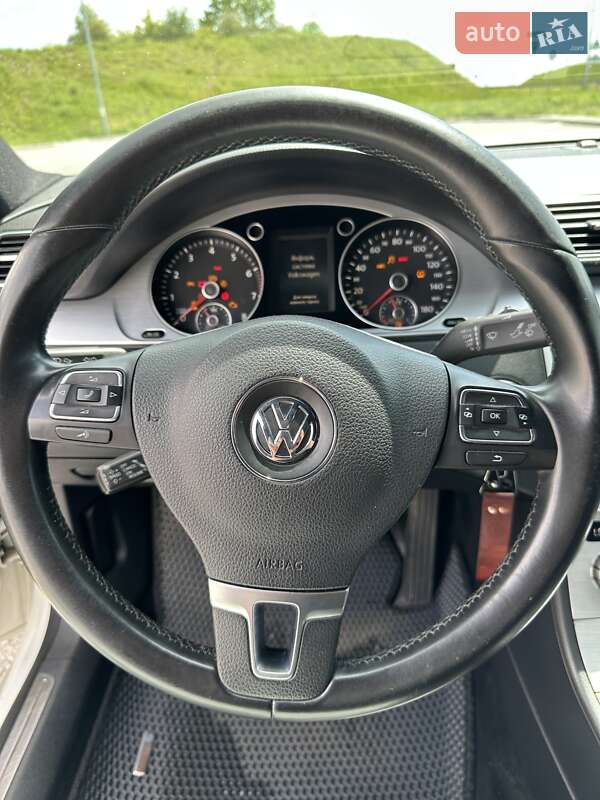 Купе Volkswagen CC / Passat CC 2012 в Полтаве