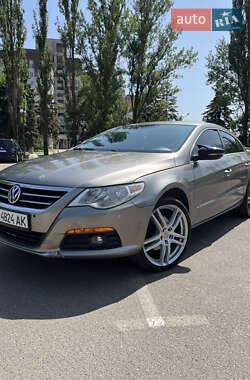 Купе Volkswagen CC / Passat CC 2010 в Кривому Розі