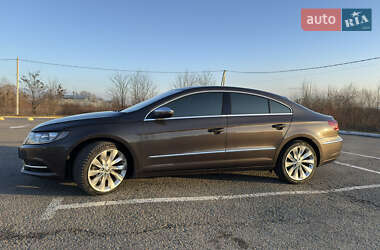 Купе Volkswagen CC / Passat CC 2014 в 