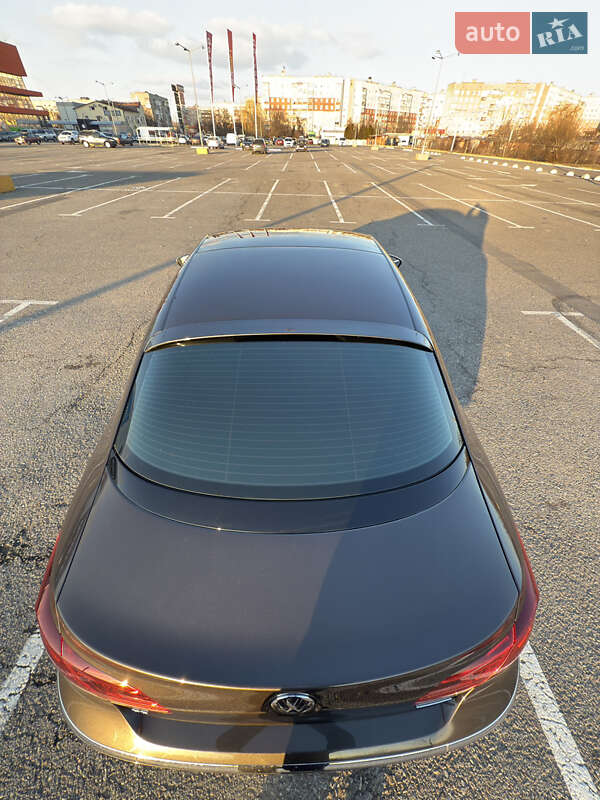 Купе Volkswagen CC / Passat CC 2014 в Чернівцях