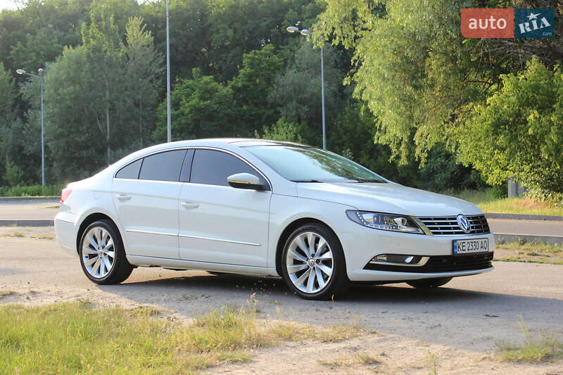 Купе Volkswagen CC / Passat CC 2014 в Дніпрі