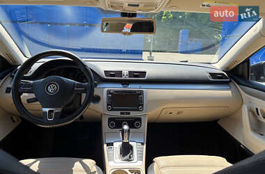 Купе Volkswagen CC / Passat CC 2011 в 