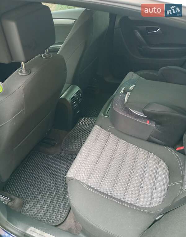Купе Volkswagen CC / Passat CC 2013 в Львові