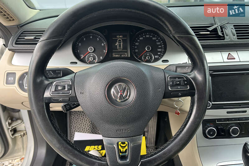 Купе Volkswagen CC / Passat CC 2009 в Коломиї