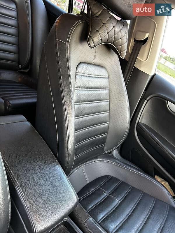Купе Volkswagen CC / Passat CC 2015 в Южноукраинске