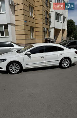 Купе Volkswagen CC / Passat CC 2013 в 