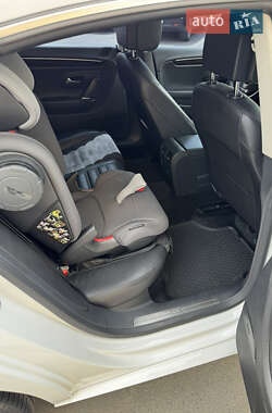 Купе Volkswagen CC / Passat CC 2013 в 