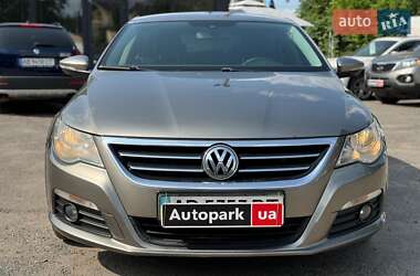 Купе Volkswagen CC / Passat CC 2009 в 