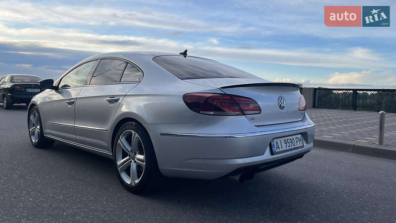 Купе Volkswagen CC / Passat CC 2012 в Києві