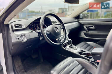 Купе Volkswagen CC / Passat CC 2013 в 