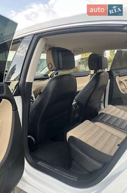 Купе Volkswagen CC / Passat CC 2016 в 
