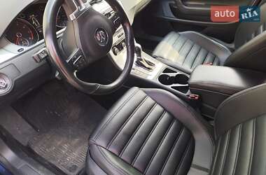 Купе Volkswagen CC / Passat CC 2011 в 