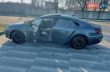 Купе Volkswagen CC / Passat CC 2012 в 
