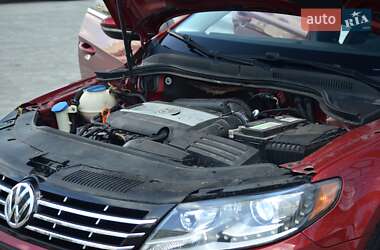 Купе Volkswagen CC / Passat CC 2013 в 