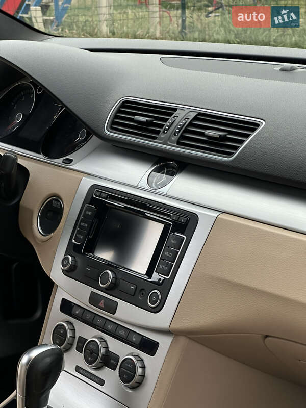 Купе Volkswagen CC / Passat CC 2014 в Золотоноше