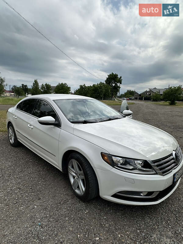 Купе Volkswagen CC / Passat CC 2013 в 
