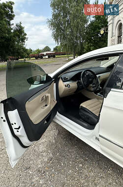 Купе Volkswagen CC / Passat CC 2013 в 