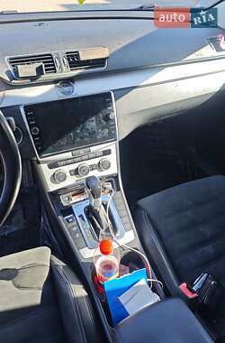 Купе Volkswagen CC / Passat CC 2012 в 