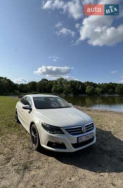 Купе Volkswagen CC / Passat CC 2011 в 