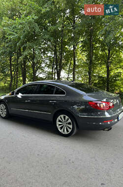 Купе Volkswagen CC / Passat CC 2011 в 
