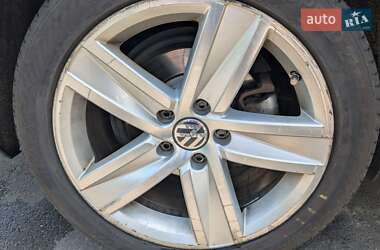 Купе Volkswagen CC / Passat CC 2013 в 