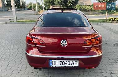 Купе Volkswagen CC / Passat CC 2013 в 