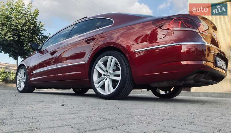 Купе Volkswagen CC / Passat CC 2013 в 