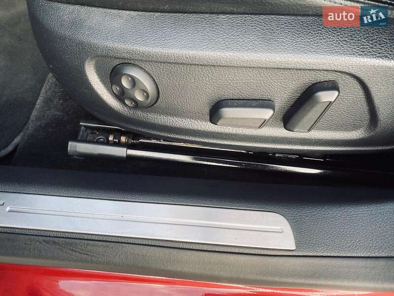 Купе Volkswagen CC / Passat CC 2013 в Дніпрі