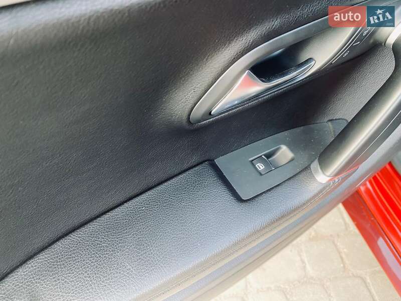 Купе Volkswagen CC / Passat CC 2013 в Дніпрі