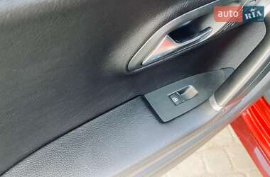Купе Volkswagen CC / Passat CC 2013 в 