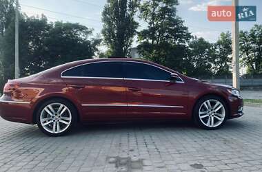 Купе Volkswagen CC / Passat CC 2013 в 