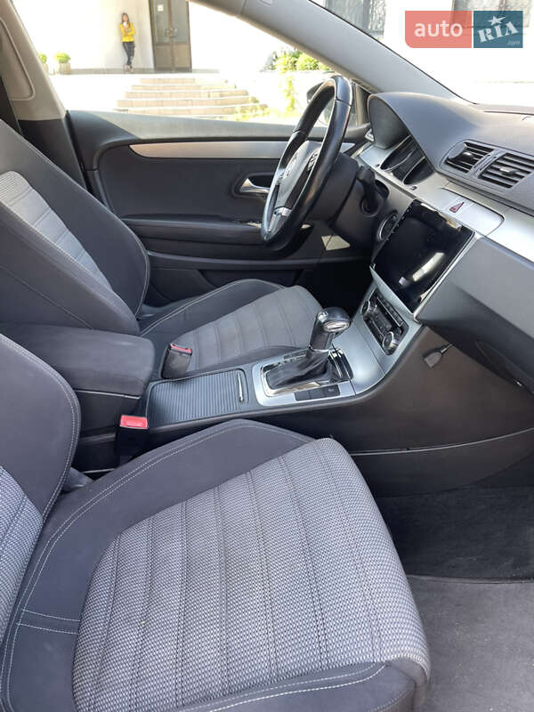 Купе Volkswagen CC / Passat CC 2010 в Хмельницком