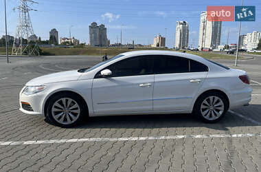 Купе Volkswagen CC / Passat CC 2011 в 