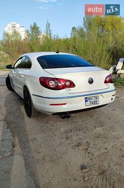 Купе Volkswagen CC / Passat CC 2010 в 