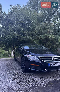Купе Volkswagen CC / Passat CC 2010 в Виноградові