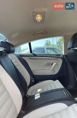 Купе Volkswagen CC / Passat CC 2010 в 