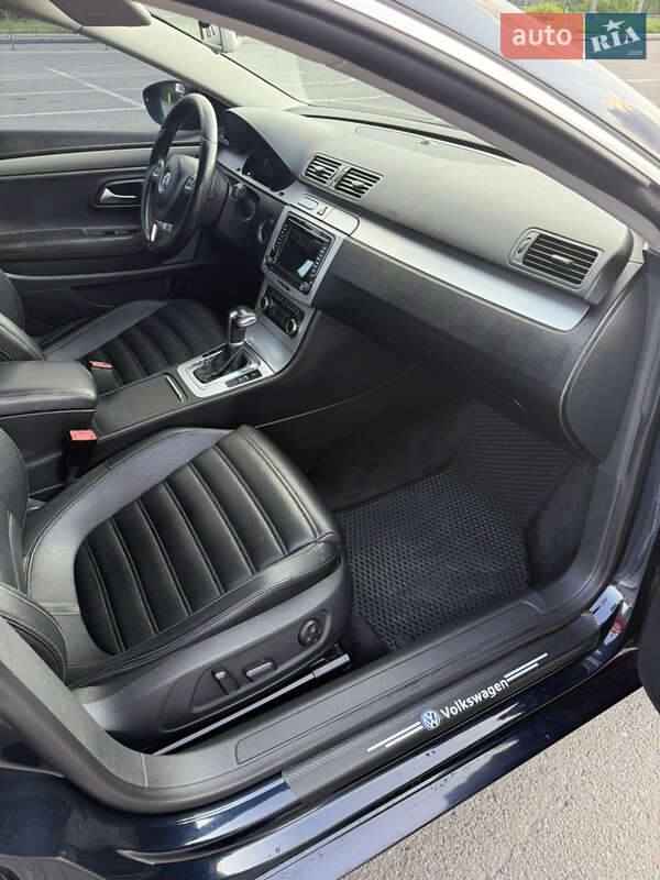 Купе Volkswagen CC / Passat CC 2010 в Хмельницком