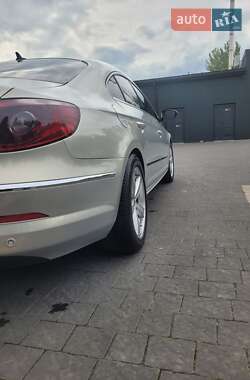 Купе Volkswagen CC / Passat CC 2009 в 