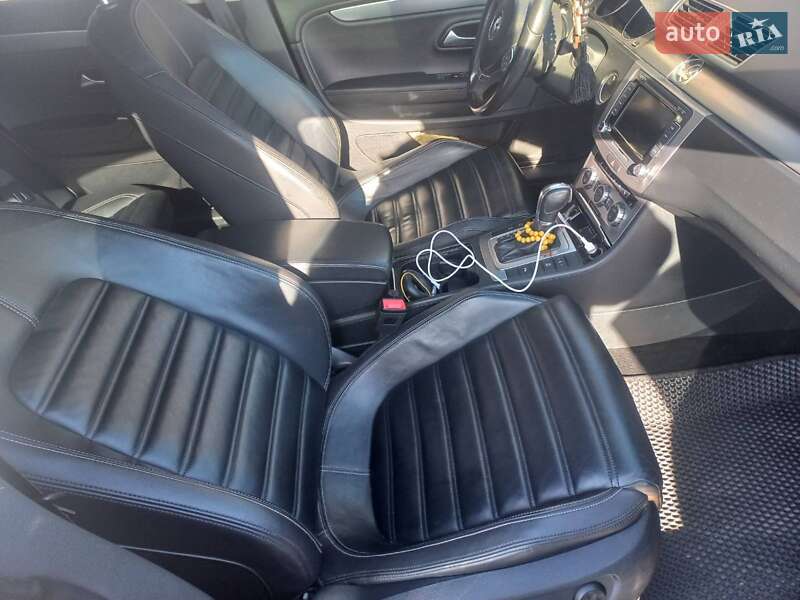 Купе Volkswagen CC / Passat CC 2014 в Киеве