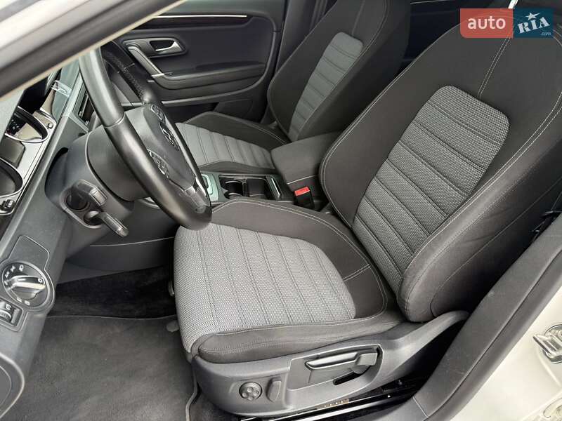 Купе Volkswagen CC / Passat CC 2012 в Днепре