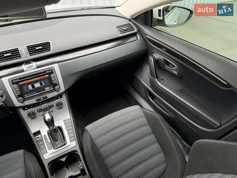 Купе Volkswagen CC / Passat CC 2012 в Днепре