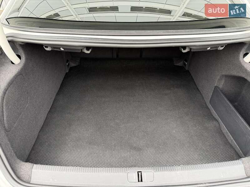 Купе Volkswagen CC / Passat CC 2012 в Днепре