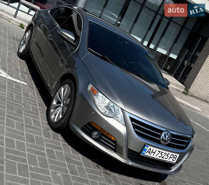 Купе Volkswagen CC / Passat CC 2008 в 