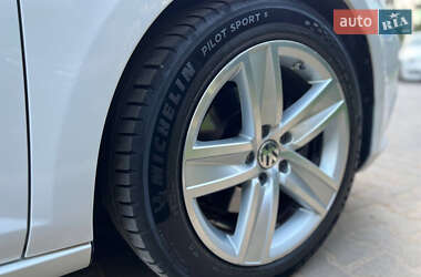 Купе Volkswagen CC / Passat CC 2014 в 