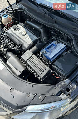 Купе Volkswagen CC / Passat CC 2010 в 