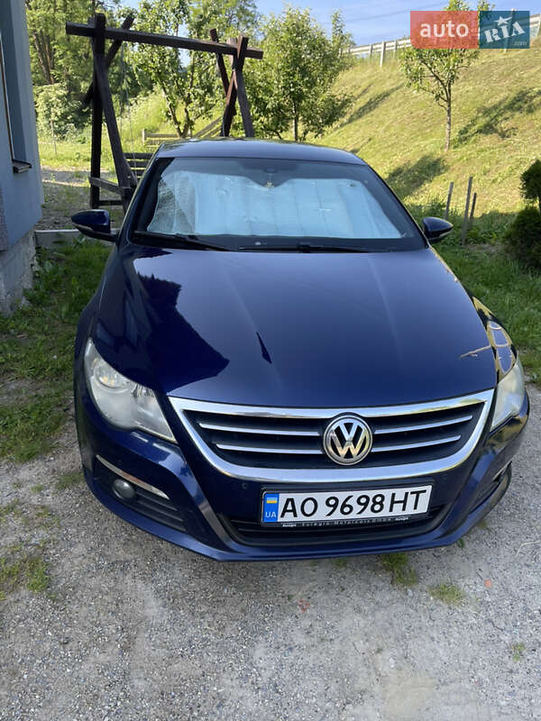 Купе Volkswagen CC / Passat CC 2009 в 