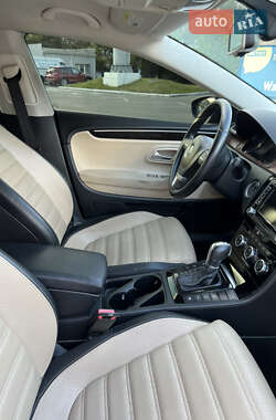 Купе Volkswagen CC / Passat CC 2013 в 