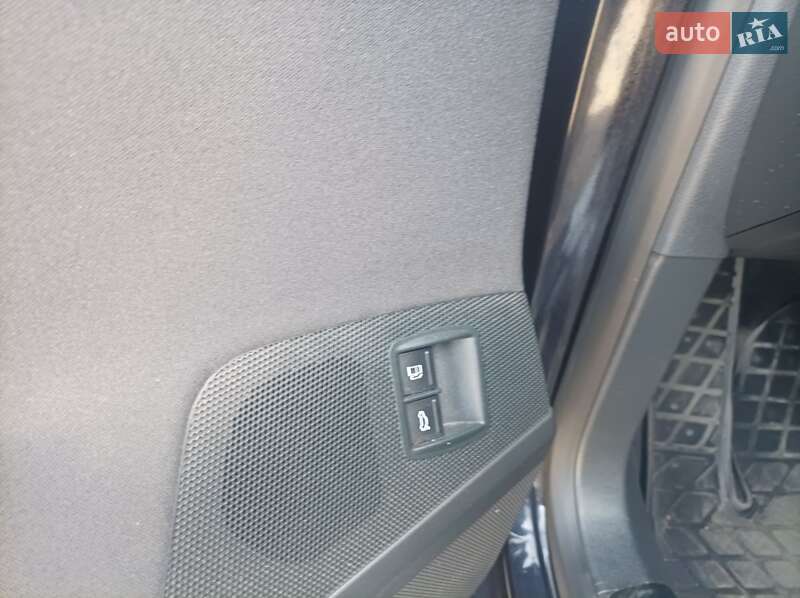 Купе Volkswagen CC / Passat CC 2008 в Дрогобичі