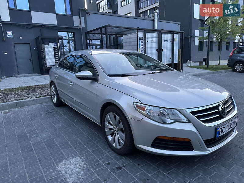 Купе Volkswagen CC / Passat CC 2010 в Ивано-Франковске