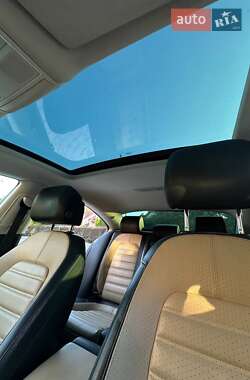 Купе Volkswagen CC / Passat CC 2012 в 